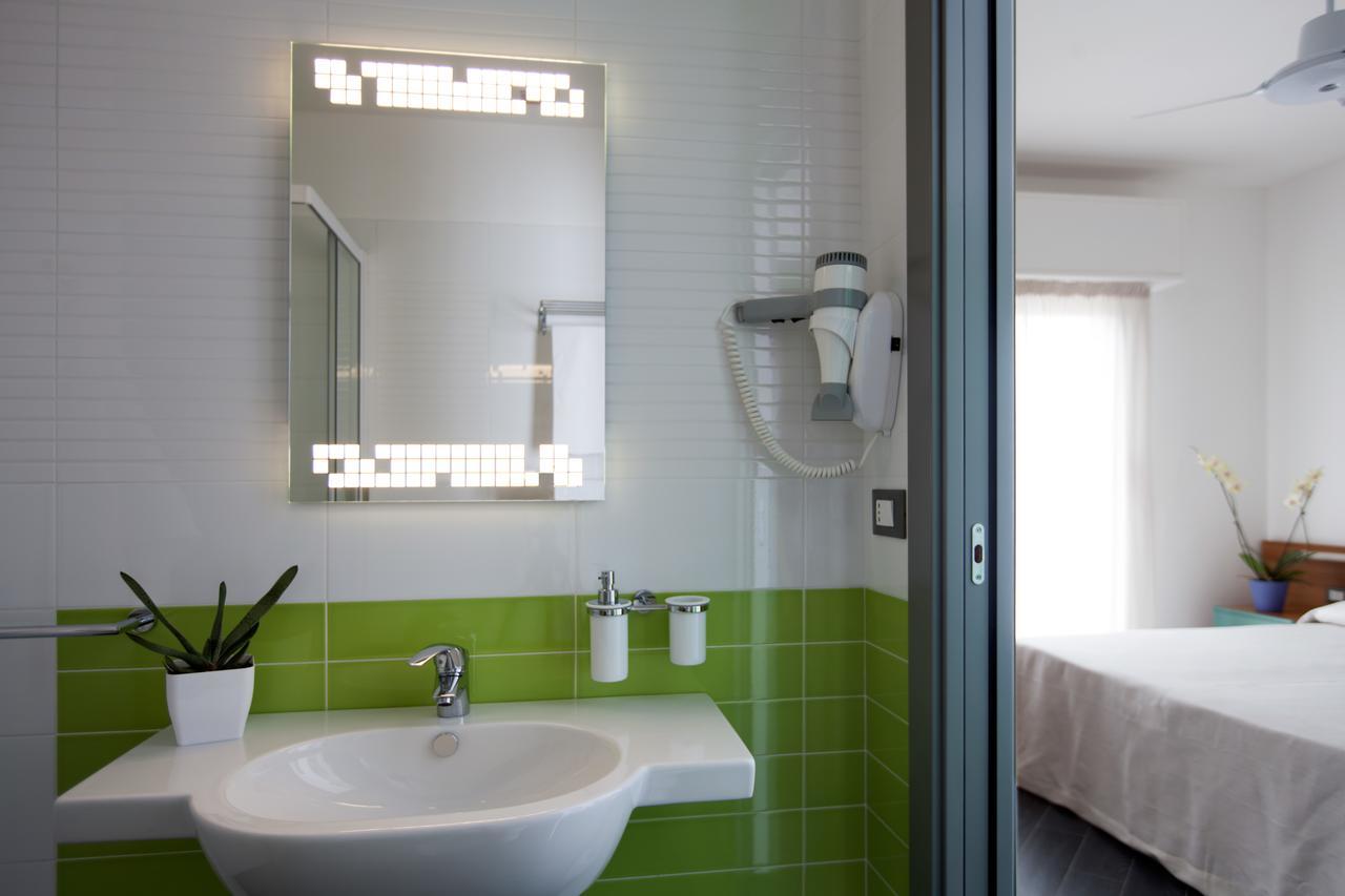 Hotel Liliana Varigotti Esterno foto