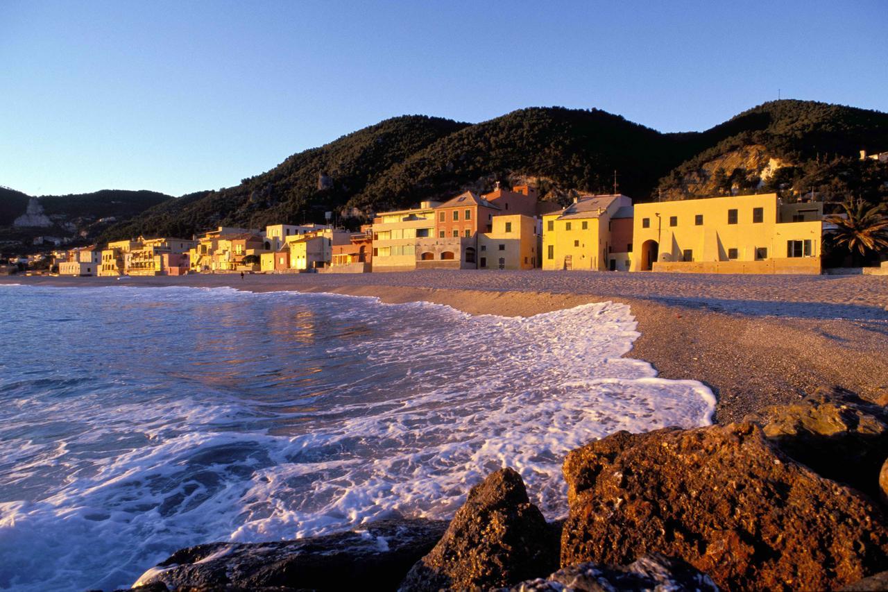 Hotel Liliana Varigotti Esterno foto