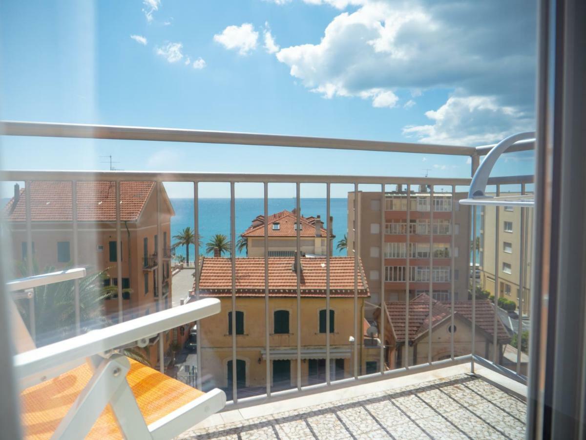 Hotel Liliana Varigotti Esterno foto