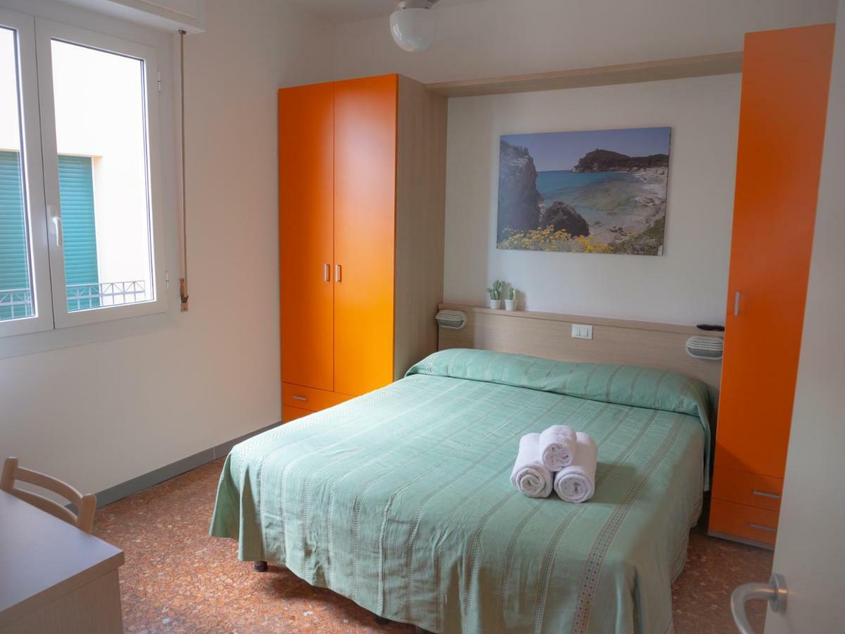 Hotel Liliana Varigotti Esterno foto